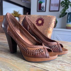 Brown open toe American Eagle AE heels | Size 9.5